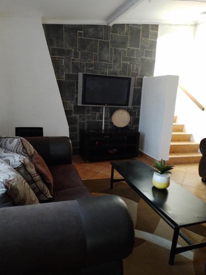 Anna Boeremeisie Guesthouse Benoni Ngoại thất bức ảnh